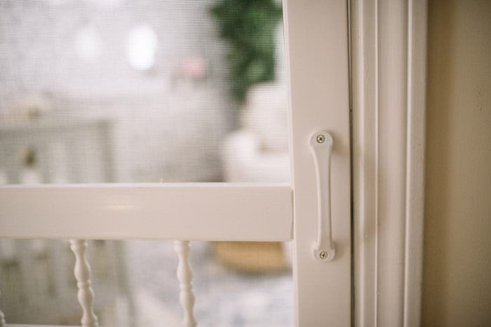 5 Reasons To Put A Screen Door On Your Baby S Room Lynzy Co