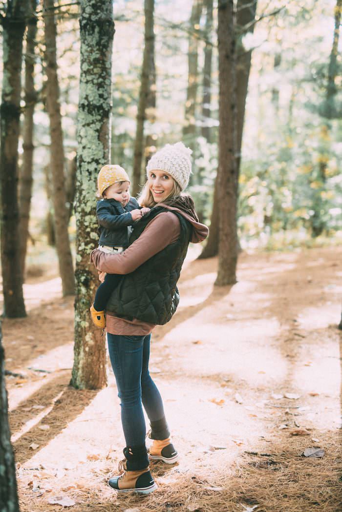Morning Hikes & Best Outdoor Clothing // Mom Style