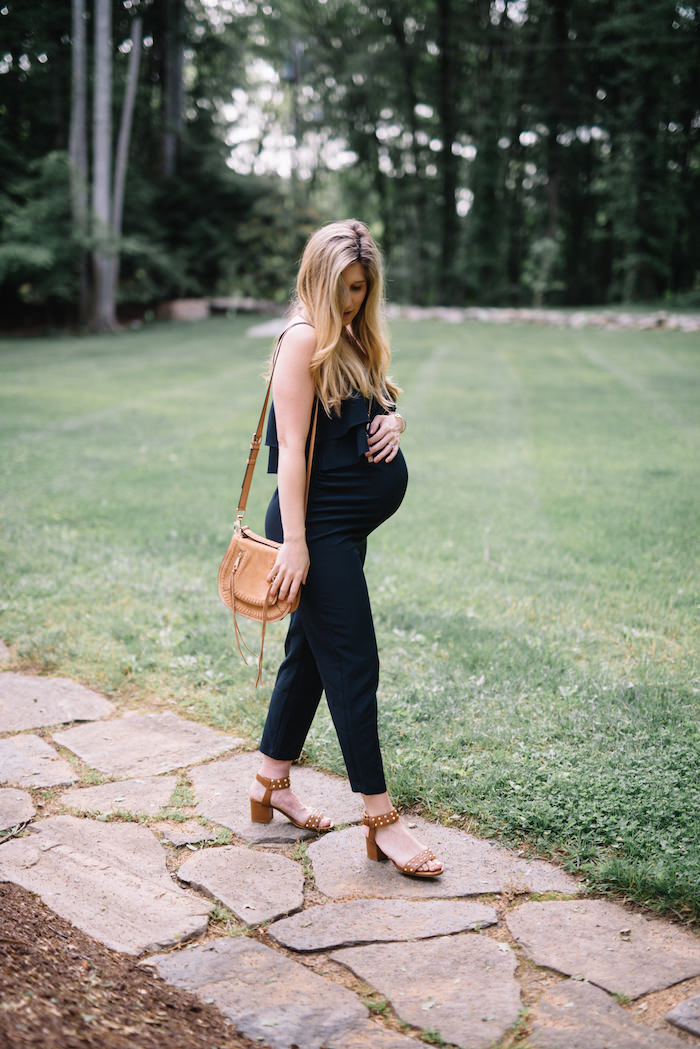 Maternity Jumpsuits (& NON maternity) That'll Surely Win You Over // Maternity Style in a jumpsuit thats cute and comfortable!